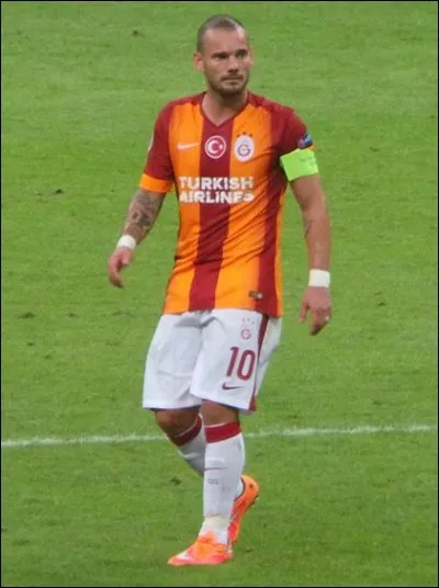 Joueur néerlandais ayant joué à l'Ajax Amsterdam. Qui est-ce ?