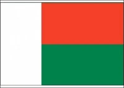 A Madagascar que doit faire le mari&eacute; avant de pouvoir commencer la nuit de noces ?