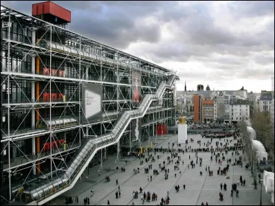 En quelle ann&eacute;e le Centre national d'art et de culture Georges-Pompidou a-t-il ouvert ses portes ?