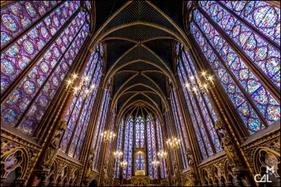 En quelle ann&eacute;e la Sainte-Chapelle du Palais, sur l'&icirc;le de la Cit&eacute; &agrave; Paris, a-t-elle ouvert ses portes ?