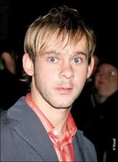 Bon. Et moi, je suis...