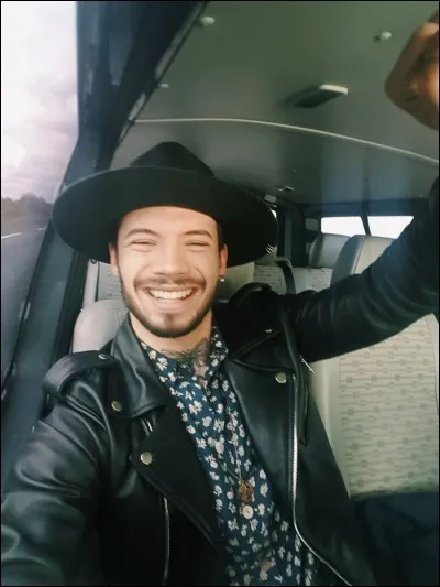 Combien a-t-il de boucles d'oreilles ?