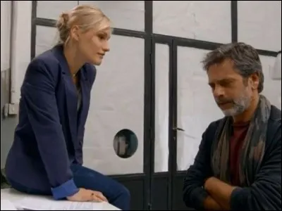 Qui est la boss de Sacha ?