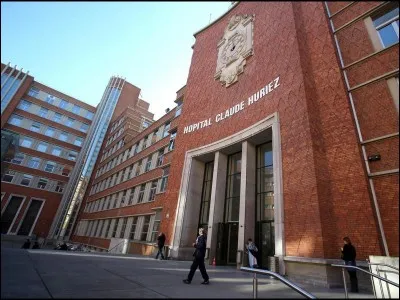 En 1936, quel architecte connu a dessiné l'hôpital Claude Huriez ?