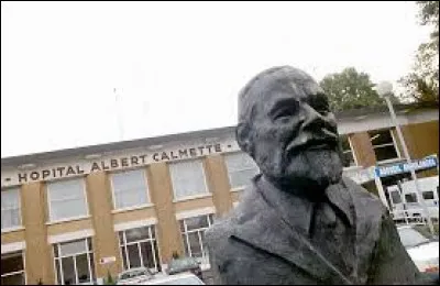 En quelle année fut inauguré l'hôpital Albert Calmette ?