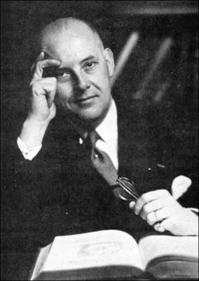 Quelle était la spécialité du professeur Charles Gernez Rieux ?