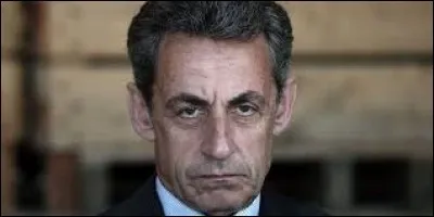 H : De quel pays est originaire le père de Nicolas Sarközy de Nagy-Bocsa ?