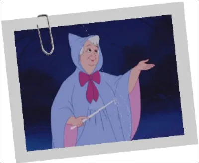 Quelle transformation réalisée par la Marraine Fée de "Cendrillon" est inexacte ?