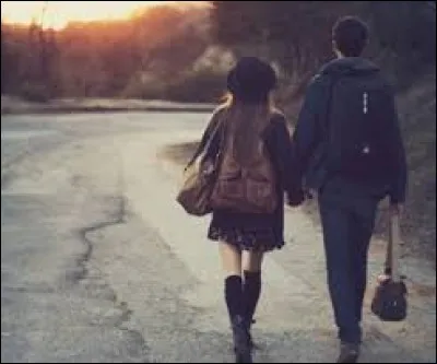 Agathe regarde Judie --- aller.