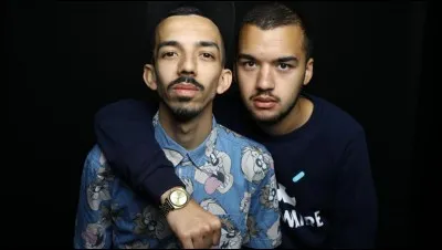 Restons sur nos 'Frenchies'. Le groupe Bigflo et Oli ont voulu faire un duo avec Orelsan mais celui-ci n'a pas accepté.