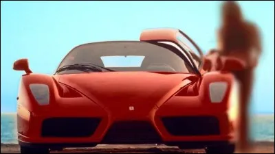 Dans le film "Charlie's Angels, les anges se déchaînent", cette magnifique voiture fait une courte apparition. De quelle marque s'agit-il ?