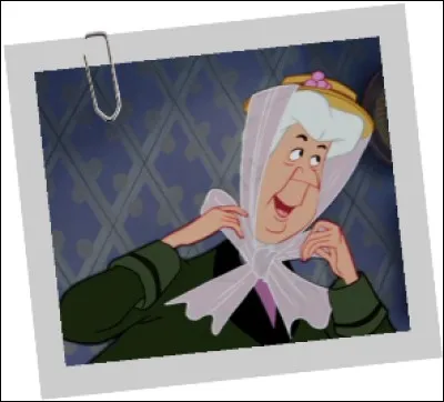 Comment se prénomme la tante qui vient garder Belle dans "La Belle et le Clochard" ?