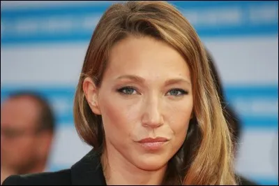 Comment s'appelle la mère de Laura Smet ?