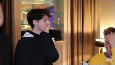 Comment s'appelle la team avec Sundy Jules, Gloria, Clara Marz, Anthonin et Sulivan Gwed ?