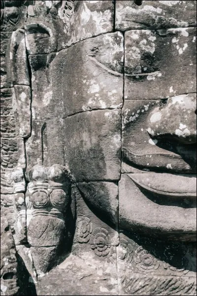 As-tu des complexes sur ton visage ? Si oui, lesquels ?