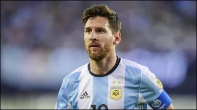 L'Argentine en a bavé pour se qualifier, mais heureusement, ils ont le Messi(e) avec eux, ça aide, combien de buts a t-il marqués contre l'Equateur ?
