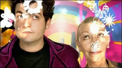 Brigitte Fontaine dit que le "faux-col monte jusqu'aux amygdales" des représentants de cette jeunesse excentrique.