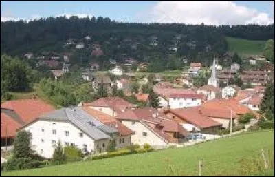 Nous partons à la frontière suisse, aux Hôpitaux-Neufs. Village de Bourgogne-Franche-Comté, il se situe dans le département ...