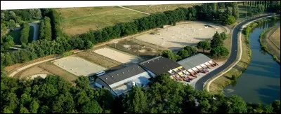 Quelle est la partie d'un club équestre qui n'existe pas ?