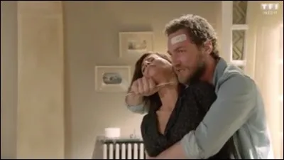 Pourquoi Eddy Vallorta a-t-il posé la bombe lors du premier chapitre ?