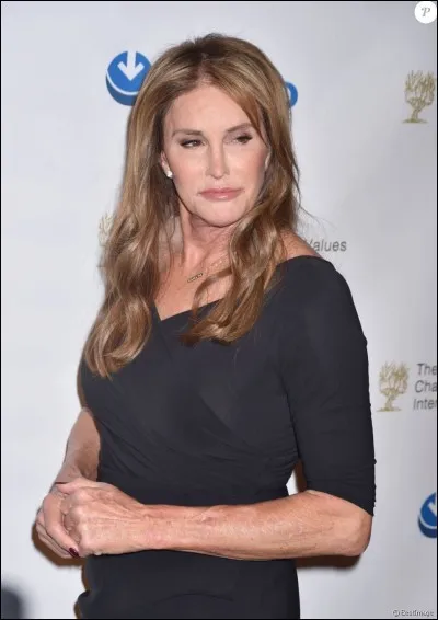 Caitlyn Jenner est une ancienne animatrice américaine de télévision, qui a été athlète masculin spécialiste du décathlon dans les années 1970.