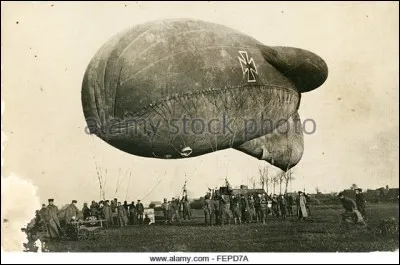 Le Caquot est un ballon captif d'observation français de la Première Guerre mondiale, d'Albert Caquot.