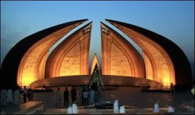 I : Comment s'appelait la capitale qu'Islamabad a supplantée en 1959 ?