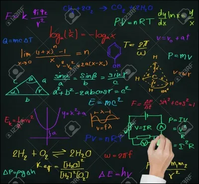 Quel est le produit de 12 et de la différence de 12 par 12 ?