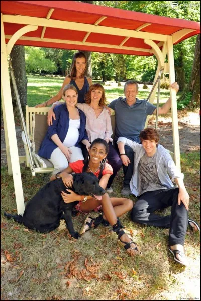 Comment se nomme la mère de Jean ?