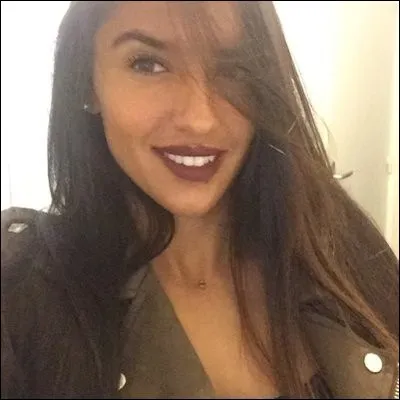 Cette personne a-t-elle joué à l'Olympique lyonnais ?