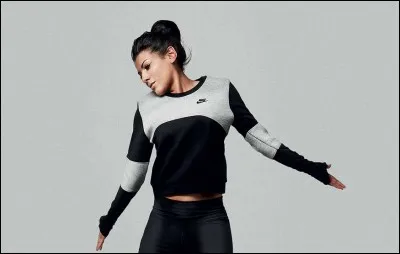 Cette personne a-t-elle joué à l'Olympique lyonnais ?