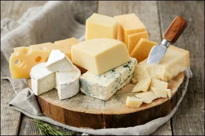 Quel fromage connu mondialement a été créé dans le Jura ?