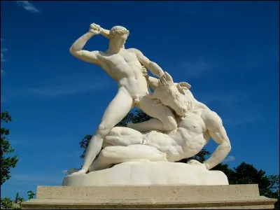 De quoi est né le Minotaure ?