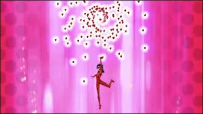 Dans cet épisode, quand Ladybug lance en l'air l'objet obtenu par le Lucky Charm, on peut entendre une autre personne s'écrier : "Miraculous Ladybug !".
Qui est cette personne ?