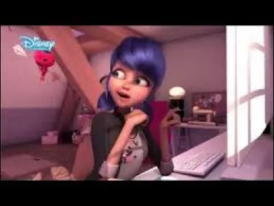 Dans la première scène de l'épisode, on peut voir Marinette danser en écoutant sur son ordinateur Clara Rossignol qui interprète son dernier tube. D'ailleurs, quel nom ce tube porte-t-il ?