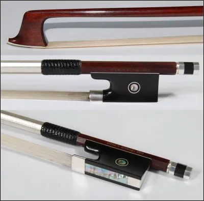 L'archet est en __ de cheval.