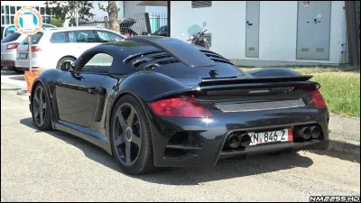 Comment s'appelle le préparateur Porsche ?