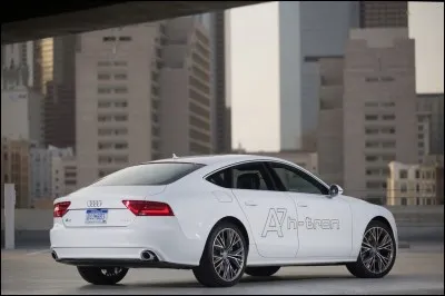 Quelle est la marque de cette voiture ?