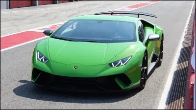 Quel est le modèle de cette voiture ?