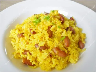 Comment appelle-t-on le riz épicé typique de La Réunion ?