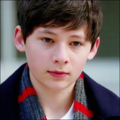 Les parents biologiques de Henry sont :