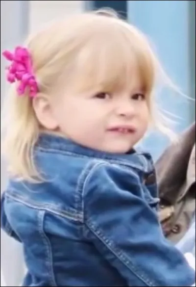 Qui sont les parents d'Alexandra ?