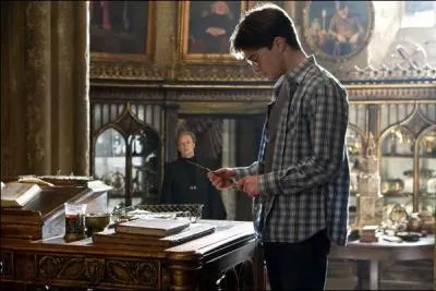 Cette image, est-elle la premire, deuxime, troisime, quatrime ou cinquime  apparatre dans le film parmi ces 5 images ?