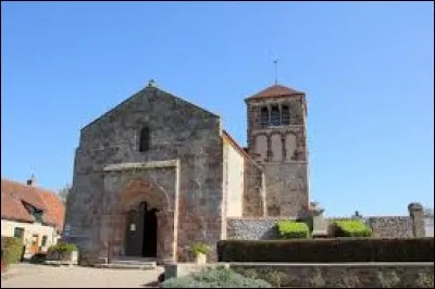 Voici l'église Saint-Pourçain de Marigny. Commune d'Auvergne-Rhône-Alpes, dans le Bocage bourbonnais, elle se situe dans le département ...
