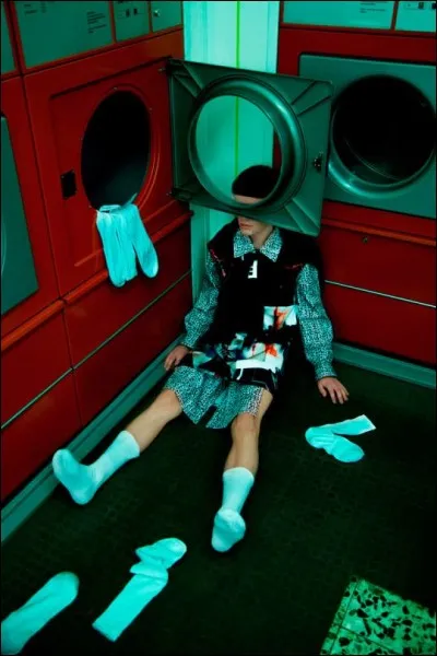 Qui chante 'L'Amour &agrave; la machine' ?