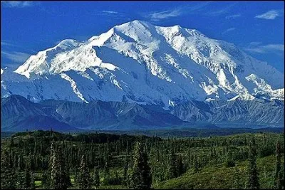 Dans quel Etat se trouve le mont Denali, ex McKinley, point culminant des Etats-Unis ?