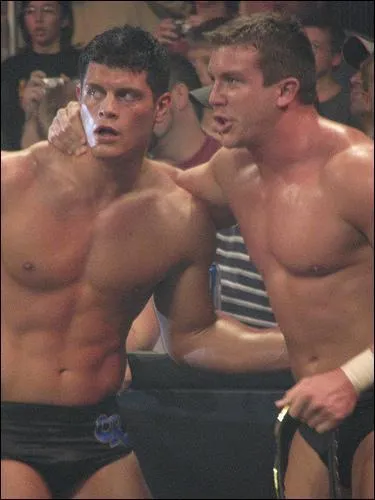 Quel tait leur Tag avant d'tre avec Randy Orton ?