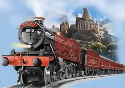 Comment s'appelle le train qui emmène à Poudlard ?