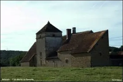 Petit village Saône-et-Loirien de 63 habitants, Saint-Martin-la-Patrouille se situe en région ...