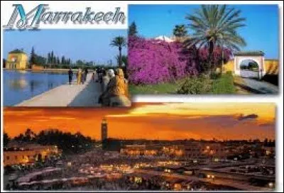 Vous avez reçu une belle carte postale de Marrakech. La personne qui vous l'a envoyée a passé ses vacances ...